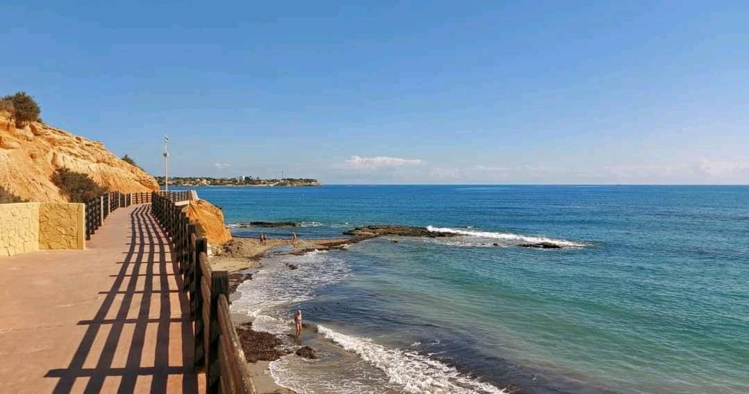 Close To Beaches & Golf Courses - With Pool & Bbq Аликанте Екстериор снимка